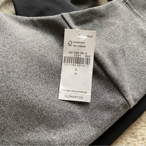 OLD NAVY POWERSOFT SPORTS BRAS (TWO PACK) - Picture 4 of 16